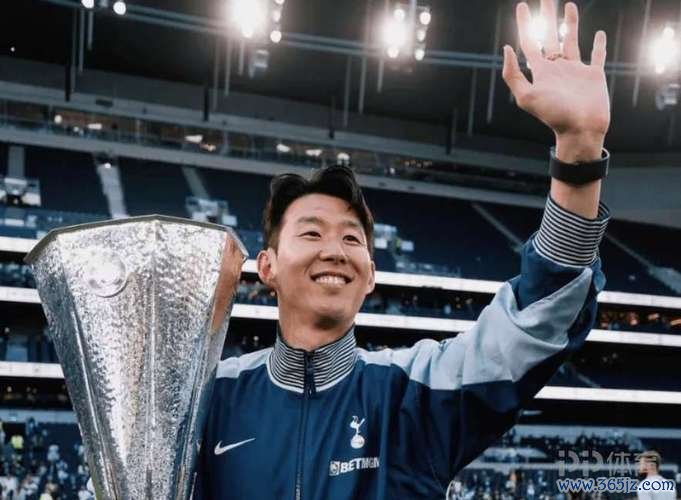 韩媒：热刺计划12月邀请孙兴慜回主场看球，<a href=