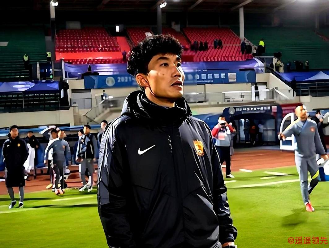 郑智出任青岛西海岸主教练，开启主教练生涯新章节